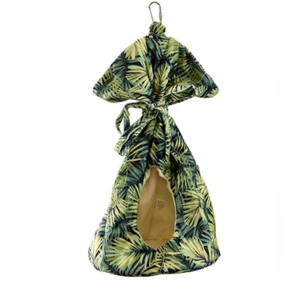 TeePee bird hut - Picture 1 of 1